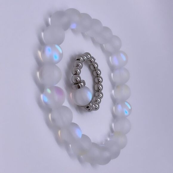 Wool + Pepper Co. Iridescent Matching Jewelry Set - Picture 4 of 6